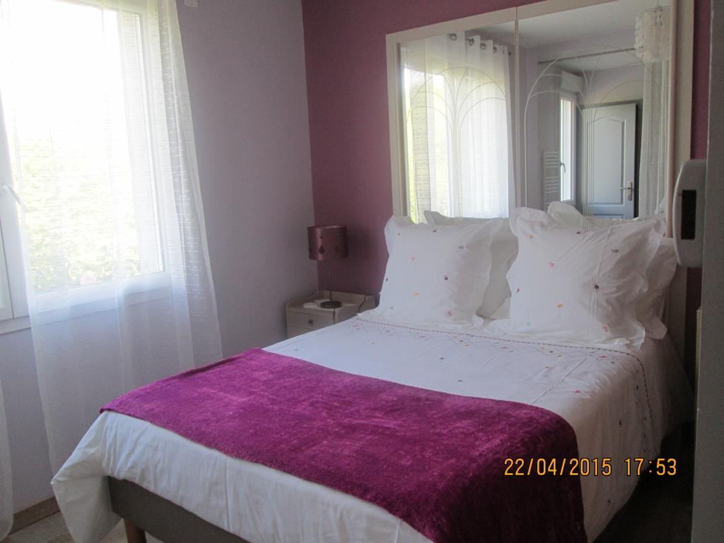 Chambre D'Hotes Du Bois Joli Mesnard-la-Barotière Zimmer foto
