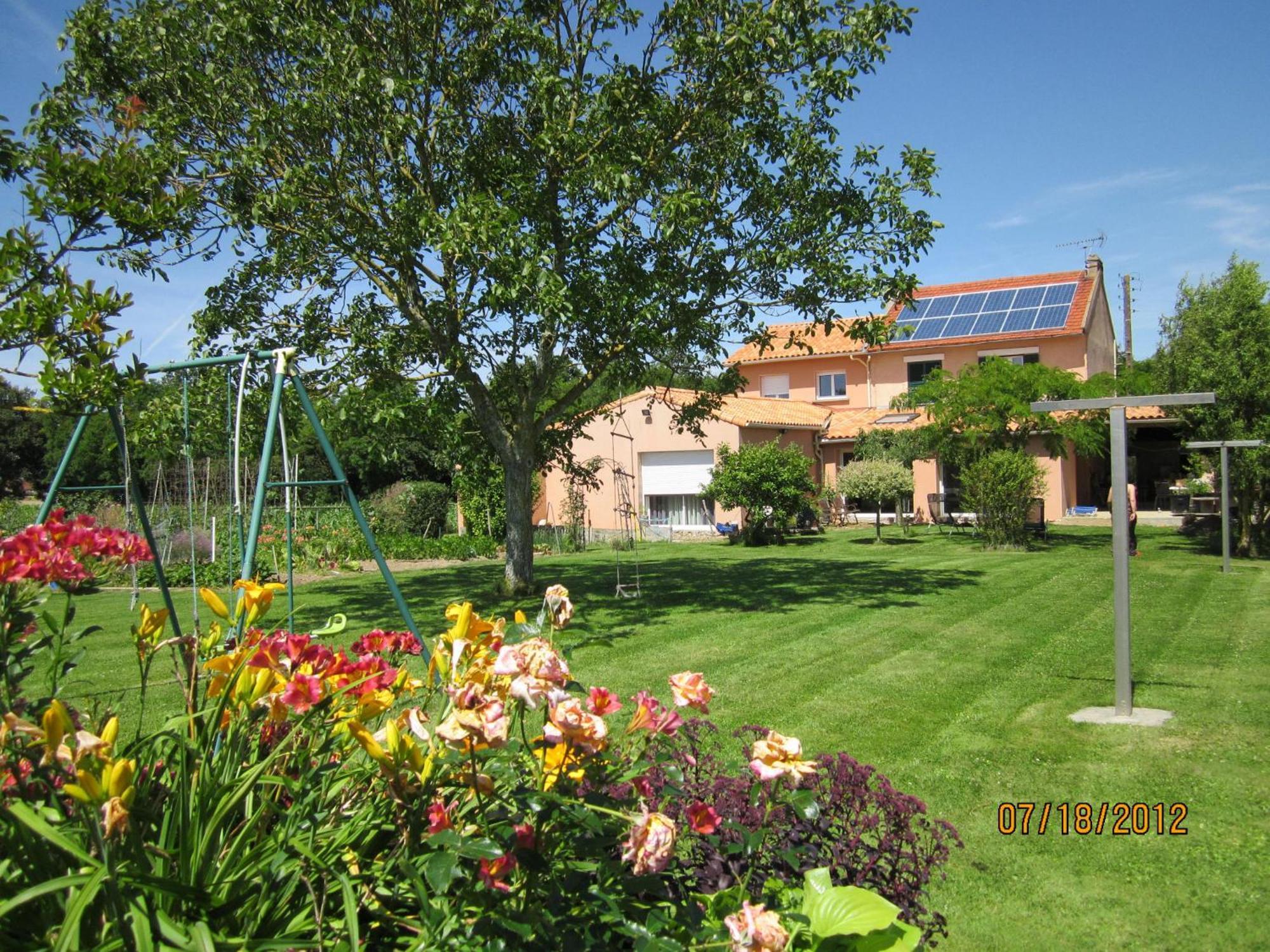 Bed and Breakfast Chambre D'Hotes Du Bois Joli Mesnard-la-Barotière Exterior foto